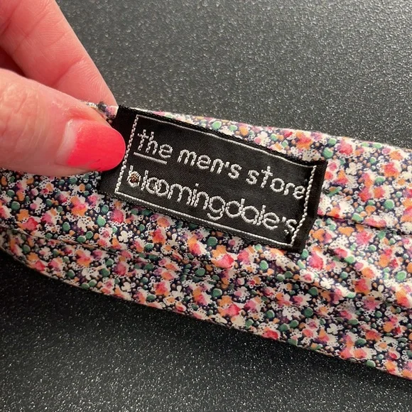 2 floral liberty of London vintage ties. - Picture 4 of 9